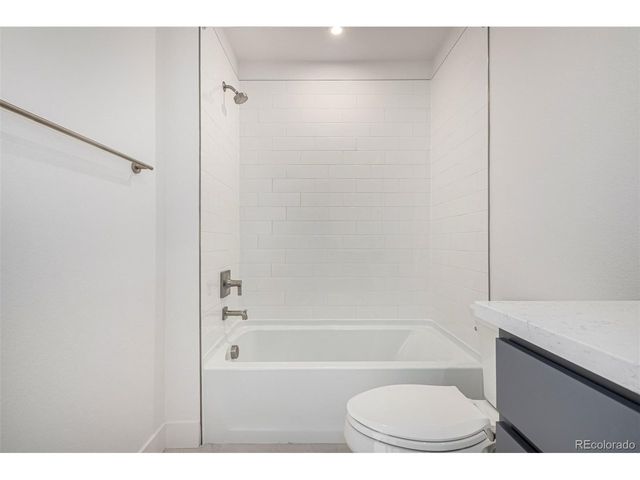 73 Ascent Trl, Englewood, CO 80112