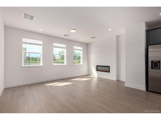 73 Ascent Trl, Englewood, CO 80112