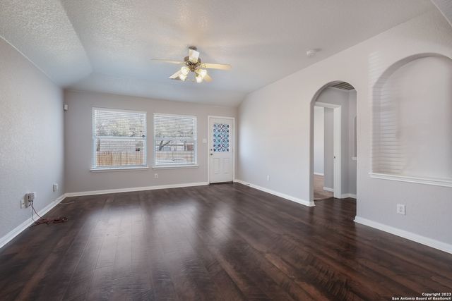 902 Siena View, San Antonio, TX 78253
