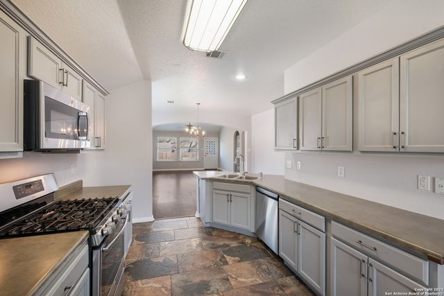 902 Siena View, San Antonio, TX 78253