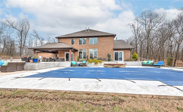 425 NE Duke Hill Road, Bentonville, AR 72713