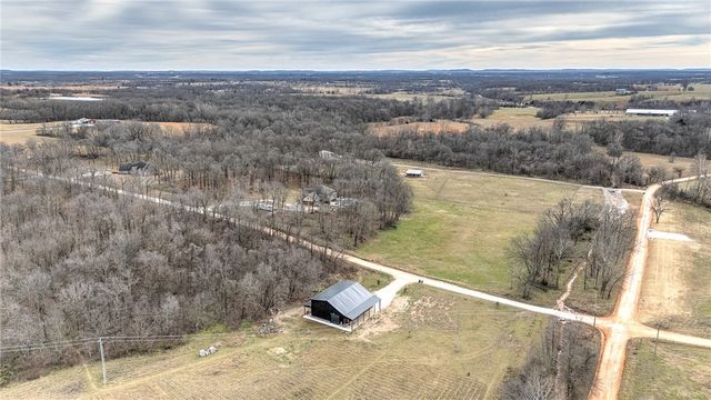 425 NE Duke Hill Road, Bentonville, AR 72713