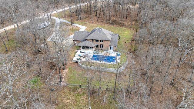 425 NE Duke Hill Road, Bentonville, AR 72713