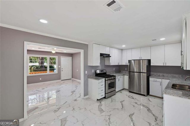 6405 Kensington Court, Austell, GA 30106