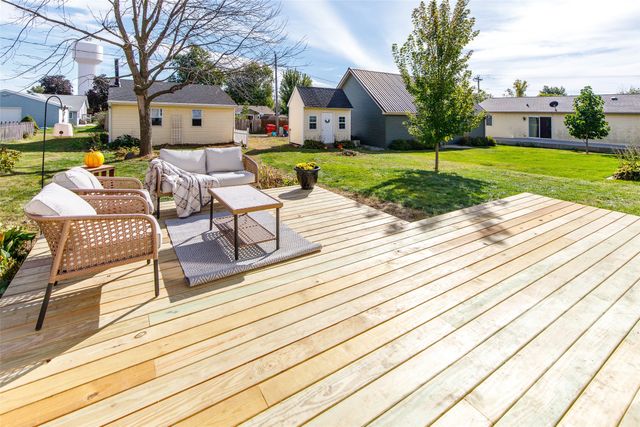 108 S 4th Avenue, Huxley, IA 50124