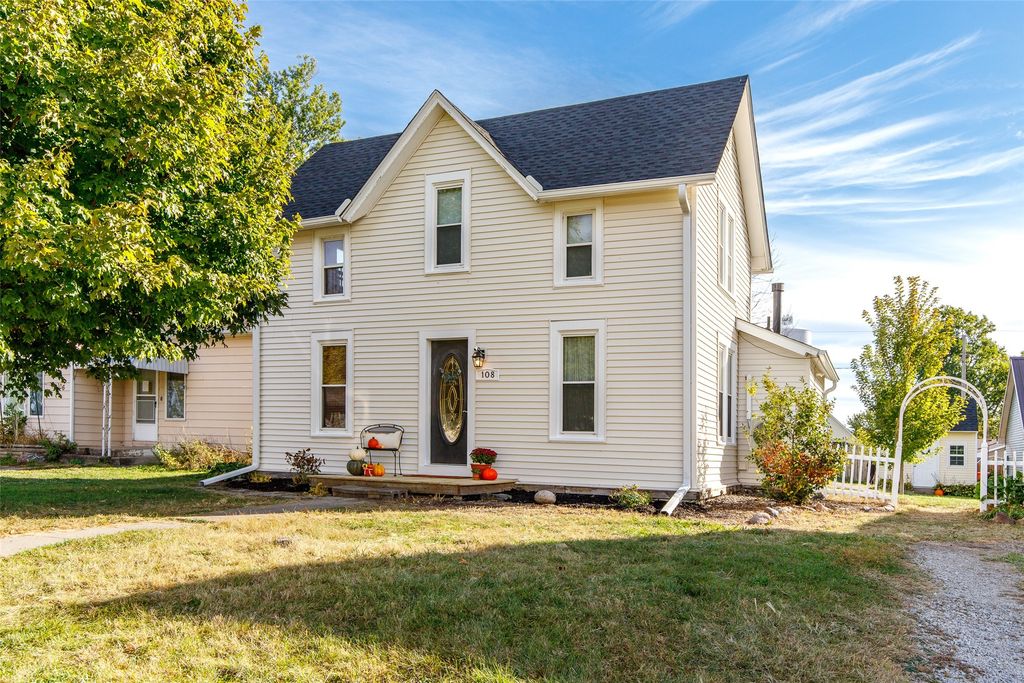 108 S 4th Avenue, Huxley, IA 50124