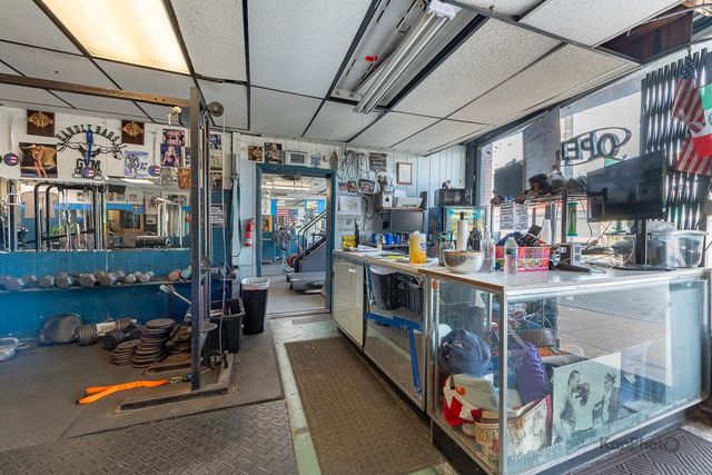 4883 S Archer Avenue, Chicago, IL 60632