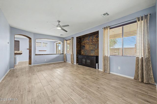 6820 W PLEASANT Lane, Laveen, AZ 85339