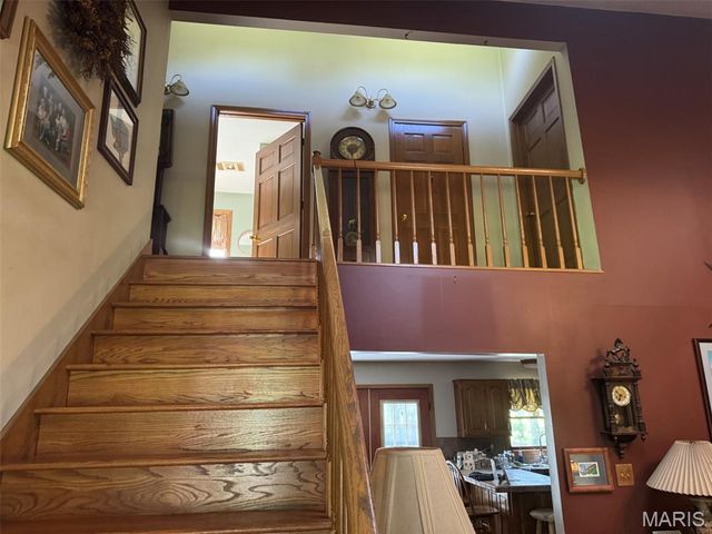 31625 Old Highway 5, Lebanon, MO 65536