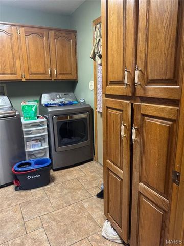 31625 Old Highway 5, Lebanon, MO 65536