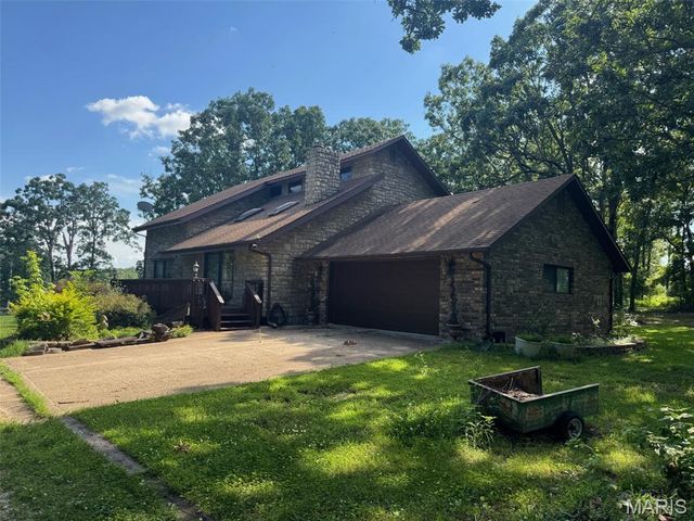 31625 Old Highway 5, Lebanon, MO 65536