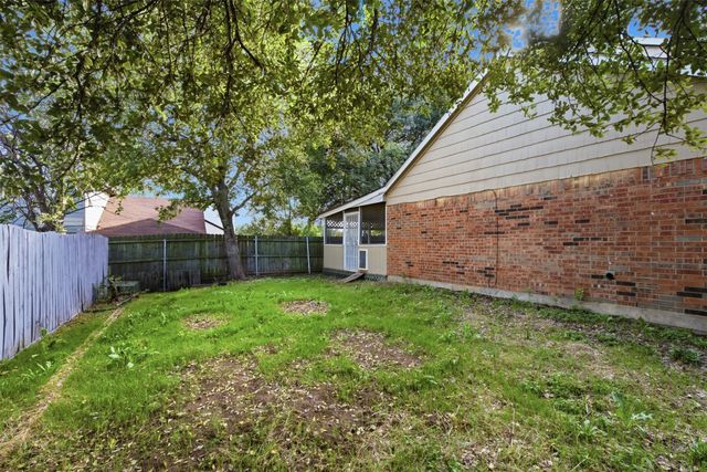 3211 Forest Creek Drive, Fort Worth, TX 76123
