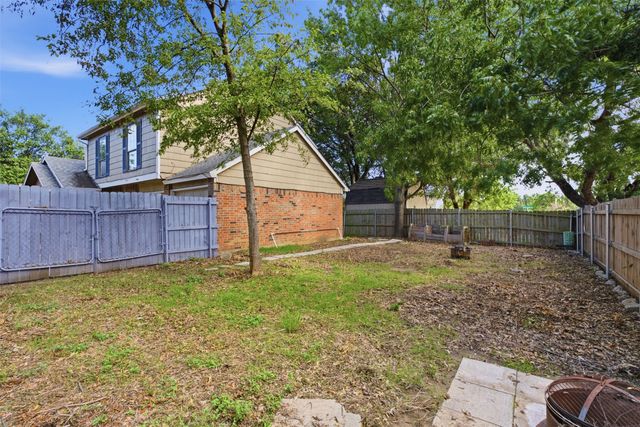 3211 Forest Creek Drive, Fort Worth, TX 76123