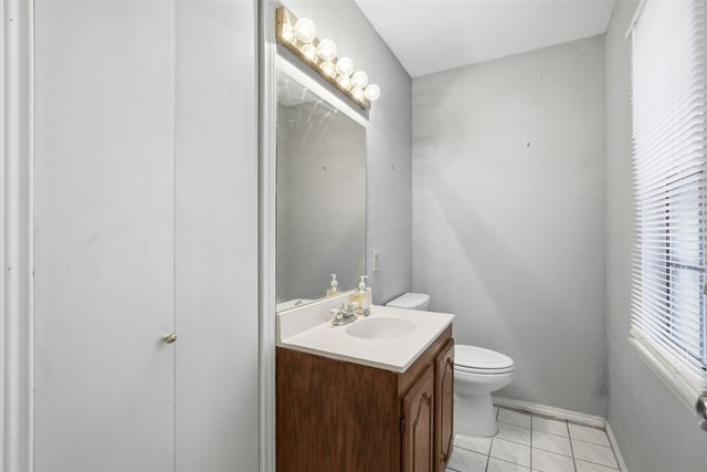 3211 Forest Creek Drive, Fort Worth, TX 76123