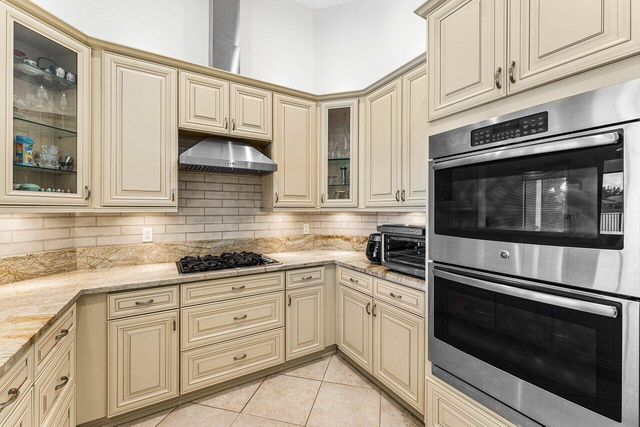 3592 Collonade Drive, Wellington, FL 33449