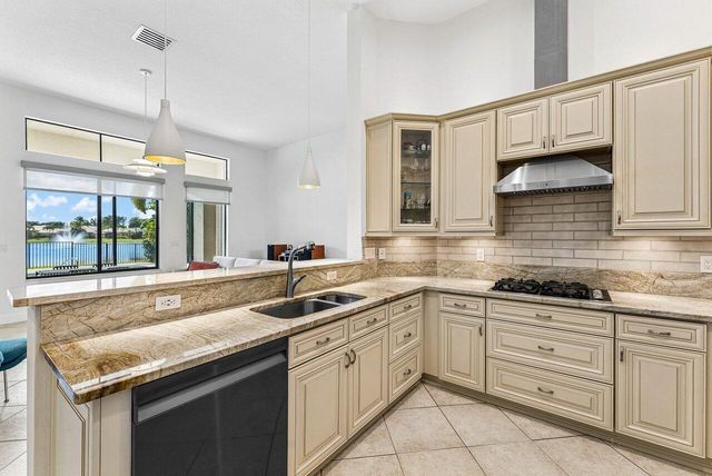 3592 Collonade Drive, Wellington, FL 33449
