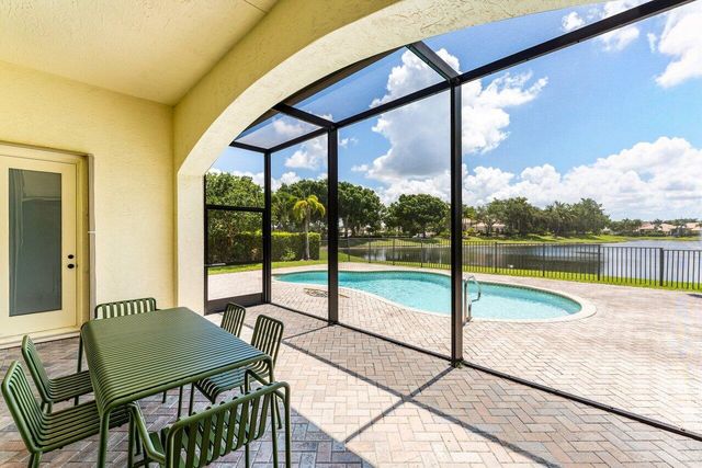 3592 Collonade Drive, Wellington, FL 33449