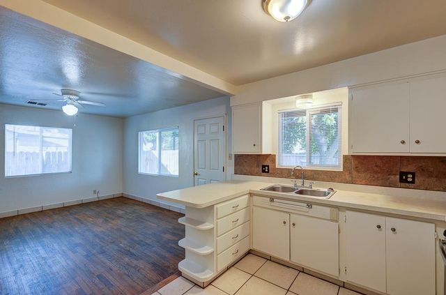 3744 E Dakota Avenue, Fresno, CA 93726