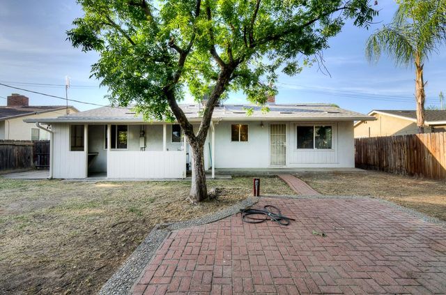 3744 E Dakota Avenue, Fresno, CA 93726
