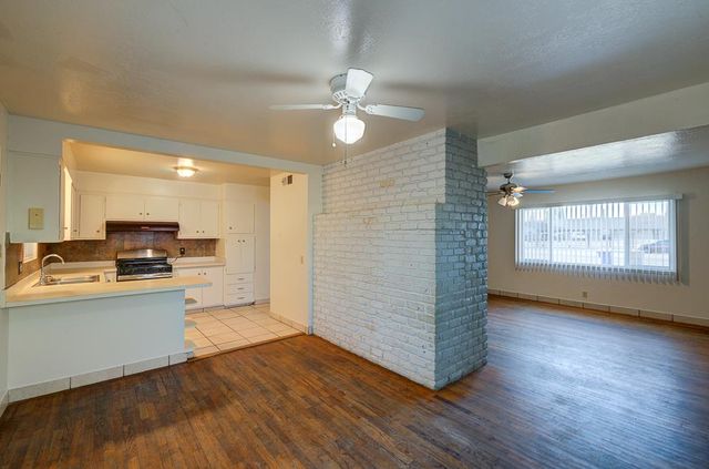 3744 E Dakota Avenue, Fresno, CA 93726