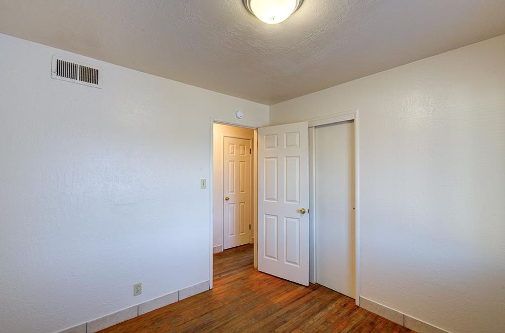 Image 20 of property listing at 3744 E Dakota Avenue, Fresno, CA 93726