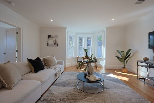 179-B Main St B, Medford, MA 02155