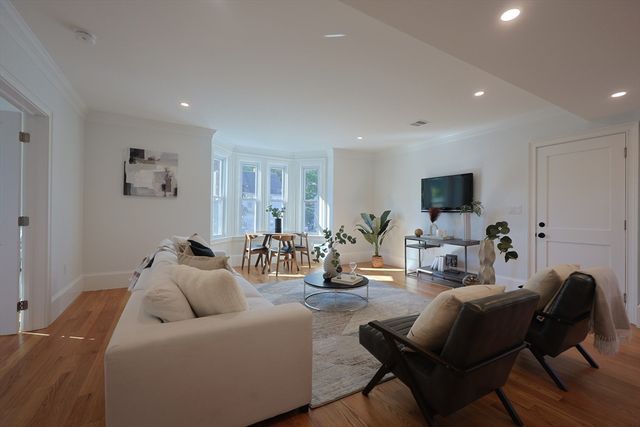 179-B Main St B, Medford, MA 02155