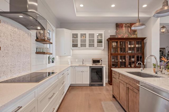 7927 LONGBAY BOULEVARD, Sarasota, FL 34243