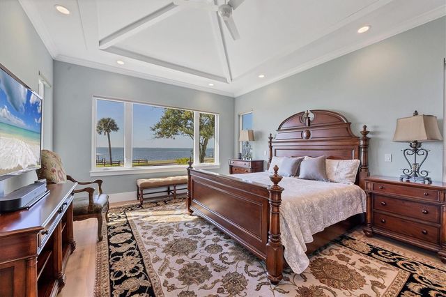 7927 LONGBAY BOULEVARD, Sarasota, FL 34243