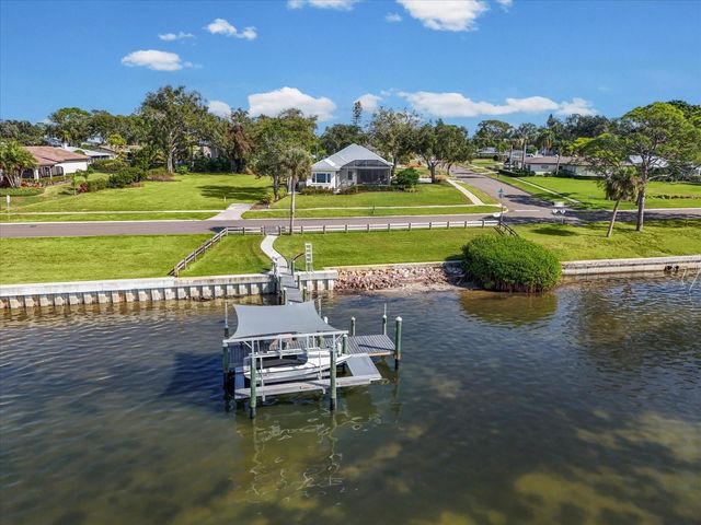 7927 LONGBAY BOULEVARD, Sarasota, FL 34243