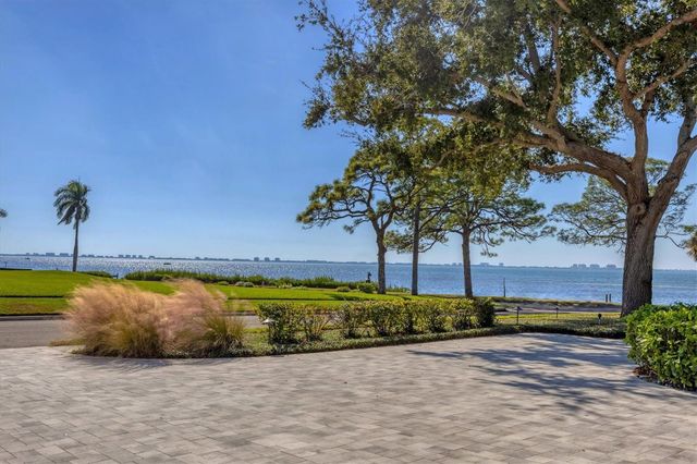 7927 LONGBAY BOULEVARD, Sarasota, FL 34243