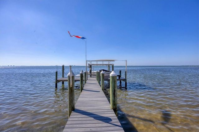 7927 LONGBAY BOULEVARD, Sarasota, FL 34243