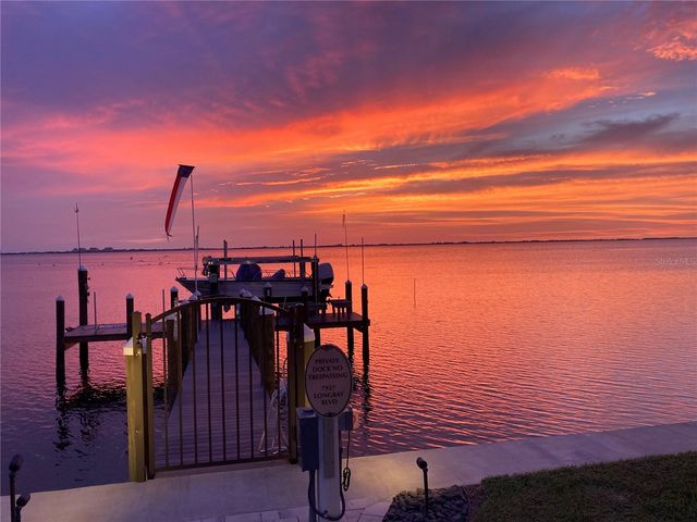 7927 LONGBAY BOULEVARD, Sarasota, FL 34243