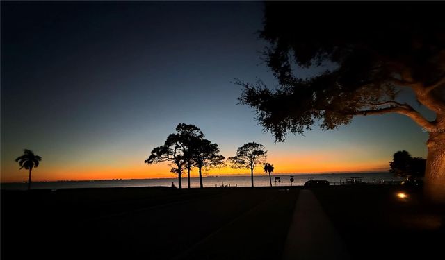 7927 LONGBAY BOULEVARD, Sarasota, FL 34243