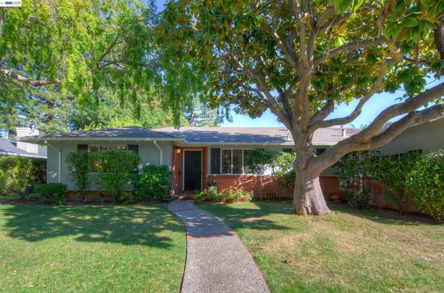 1785 Holly Ave, Menlo Park, CA 94025