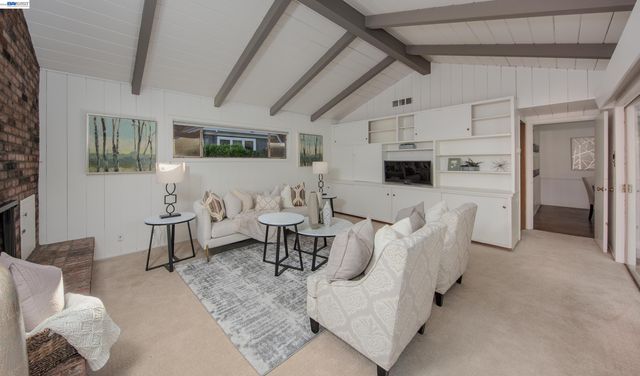 1785 Holly Ave, Menlo Park, CA 94025