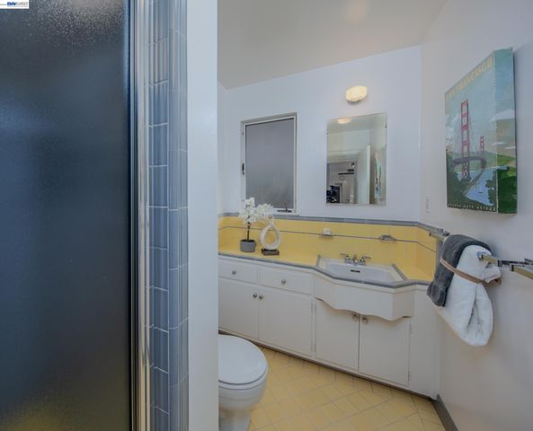 1785 Holly Ave, Menlo Park, CA 94025