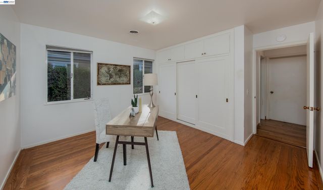 1785 Holly Ave, Menlo Park, CA 94025