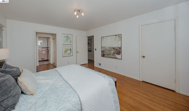 1785 Holly Ave, Menlo Park, CA 94025