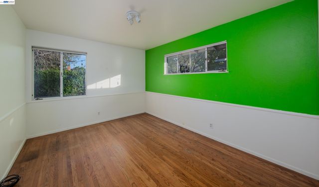 1785 Holly Ave, Menlo Park, CA 94025