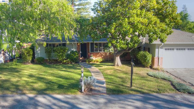 1785 Holly Ave, Menlo Park, CA 94025
