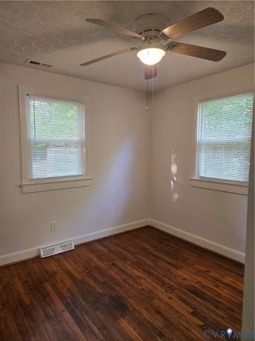 16003 Edgewood Dr, Chester, VA 23831