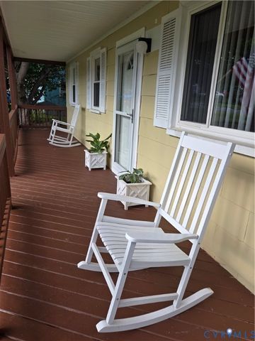 16003 Edgewood Dr, Chester, VA 23831