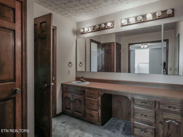 488 County Road 571, Englewood, TN 37329