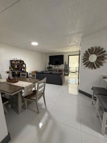 6195 NW 186th St 402, Hialeah, FL 33015