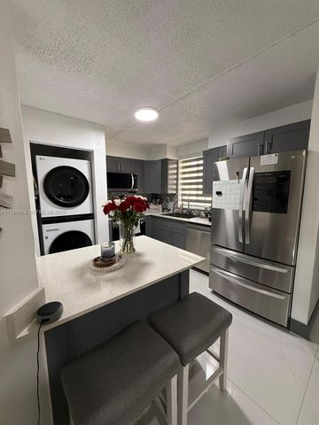 6195 NW 186th St 402, Hialeah, FL 33015