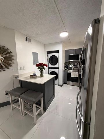 6195 NW 186th St 402, Hialeah, FL 33015