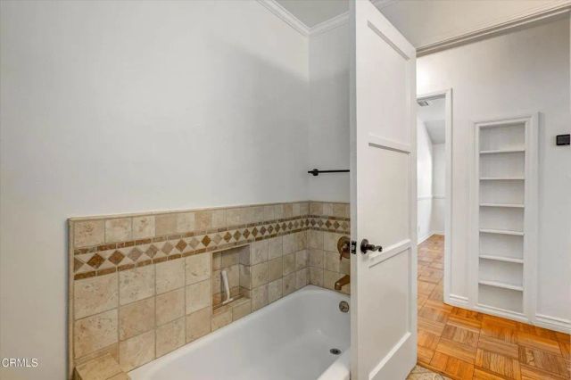17437 Arminta Street, Northridge, CA 91325