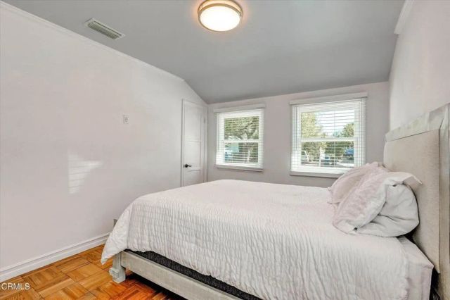17437 Arminta Street, Northridge, CA 91325