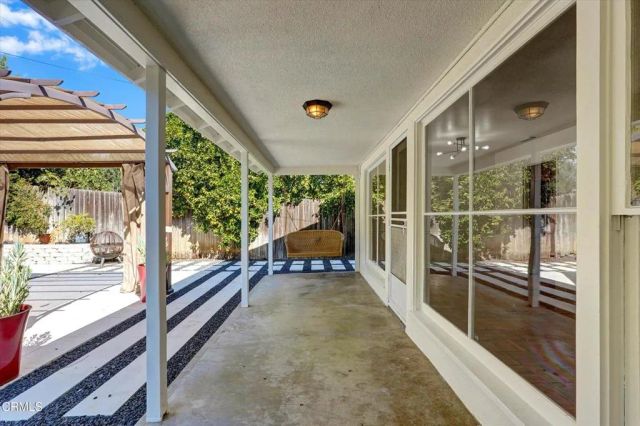 17437 Arminta Street, Northridge, CA 91325